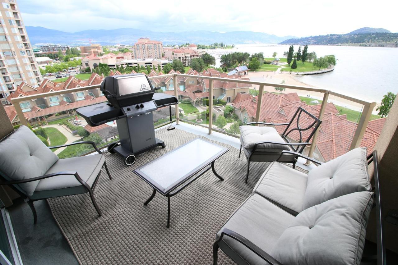 Sunset Waterfront Resort By Discover Kelowna Resort Accommodations Extérieur photo